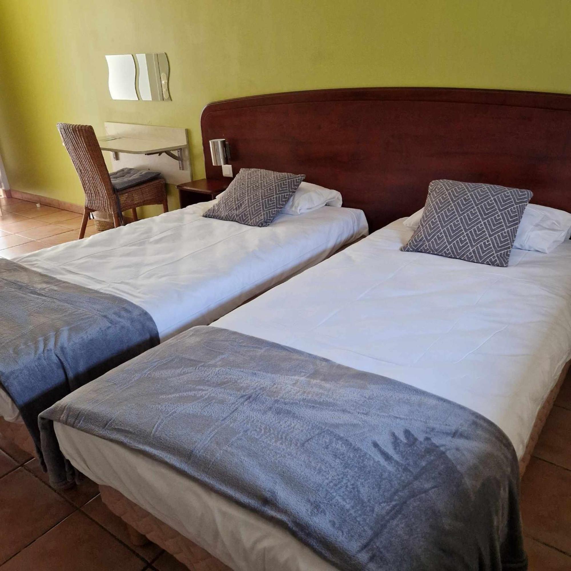 Tempo Hotel Millau Luaran gambar
