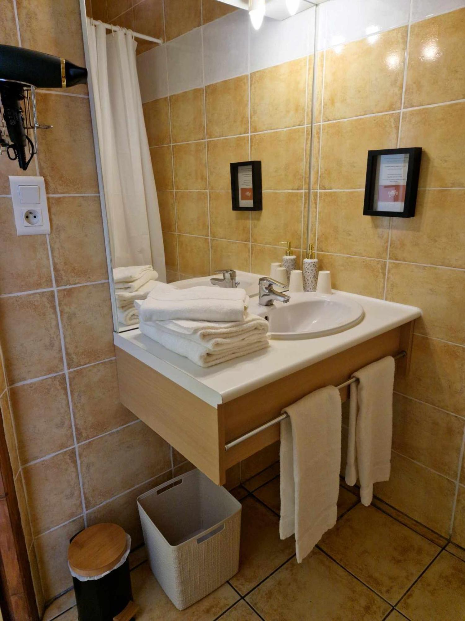 Tempo Hotel Millau Luaran gambar